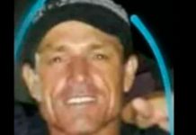 ¡Brutal femicidio en Argentina! Degolló a su ex en una cancha de fútbol y escapó ¡Brutal femicidio en Argentina! Degolló a su ex en una cancha de fútbol y escapó