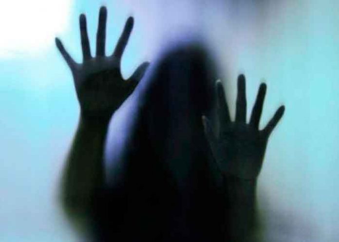 Espeluznante: Mujer asegura que un fantasma abusó de ella ¡tiene evidencia!