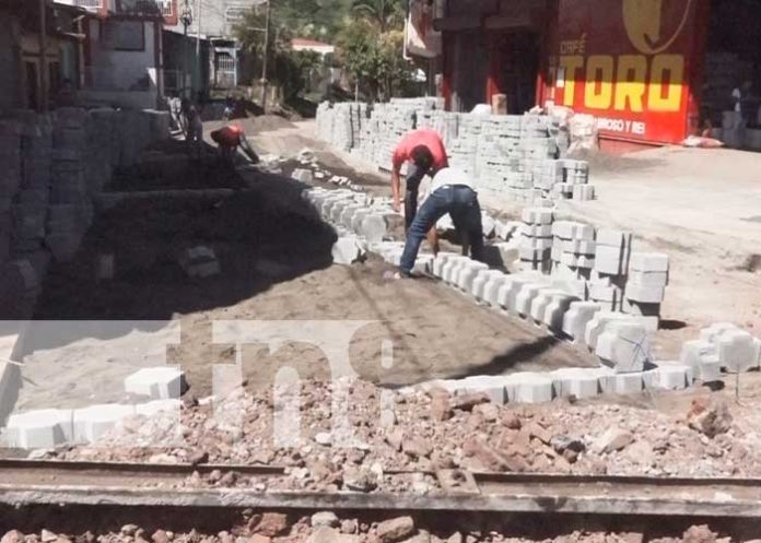 Reparación de calles en barrios de Río Blanco
