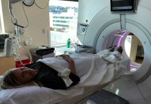 Vacuna contra el cáncer de mama comienza primeros ensayos en humanos Mujer en tratamiento para el cáncer de mama