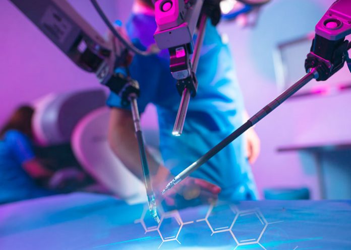 ¡Sin ayuda de humano! Robot realizó la primera cirugía intestinal