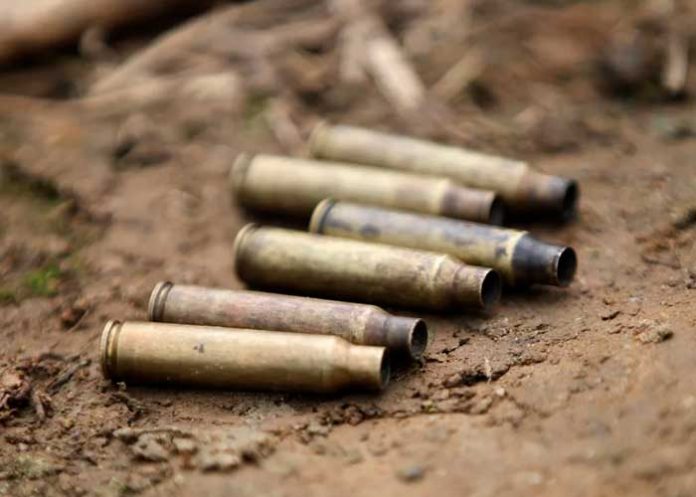 Asesinan a una mujer embarazada, a su esposo e hijo en Colombia