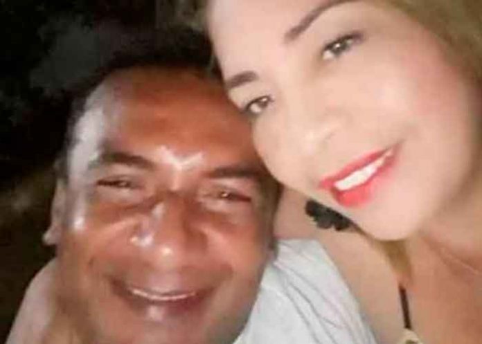 ¡Loca! Por celos una mujer le quema 