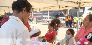 Feria del comercio navideño en Nicaragua