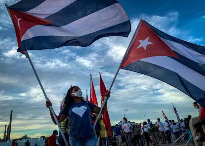 cuba- Cuba y su Revolución: Un sol que alumbra el amor a la Patria