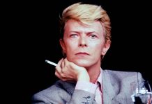 Derechos sobre las canciones de David Bowie son vendidos a Warner