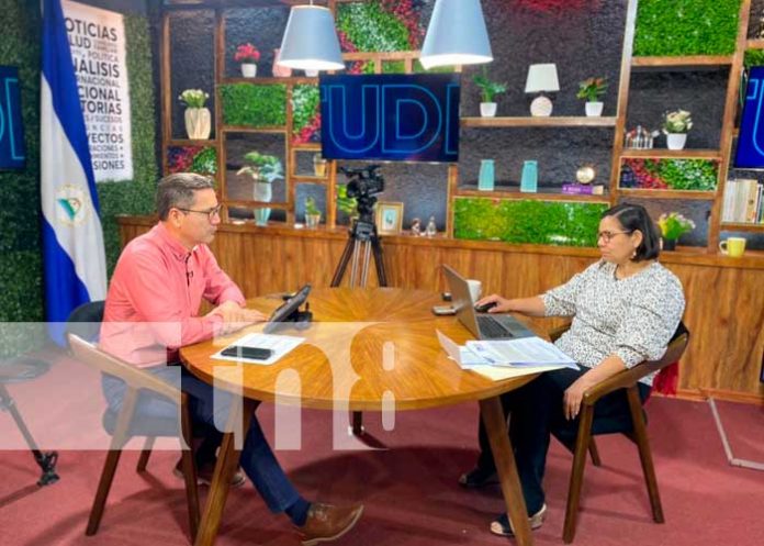 Xiomara Mena, directora de CETREX, hablando de exportaciones en Nicaragua