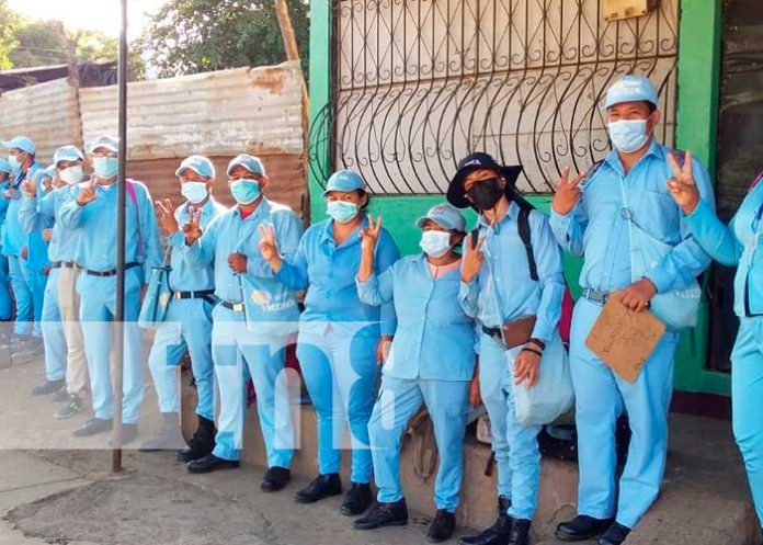 Jornada de fumigación en barrios de Managua