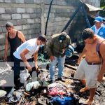 Familia de Granada queda en la intemperie tras incendio en Villa Solidaridad Escombros tras voraz incendio en una vivienda de Granada