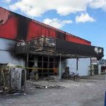 Enfrentamiento desata incendio en discoteca de Indonesia con 18 muertos Incendio en una discoteca de Indonesia deja varios fallecidos