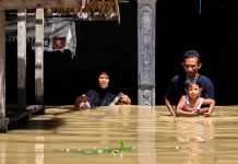 24.000 evacuados y dos muertos en inundaciones en Indonesia