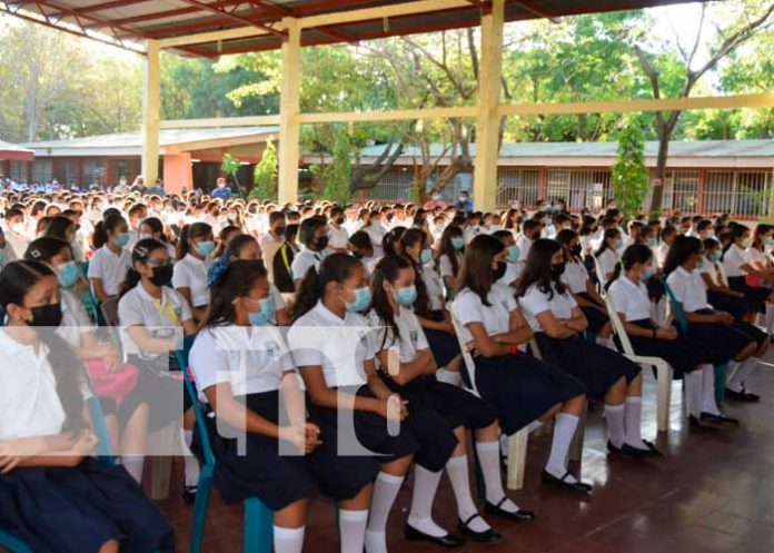 leon-clases-3 Inicio de clases para miles de estudiantes en León