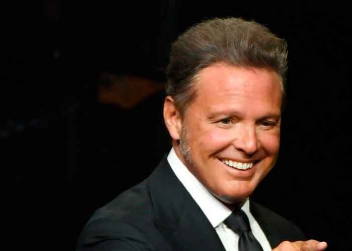 Luis Miguel sorprende al reaparecer más joven y delgado