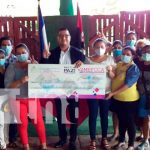 Entrega de créditos a protagonistas de Managua por parte del MEFCCA