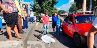 Anciano muere repentinamente en parada de bus de Managua