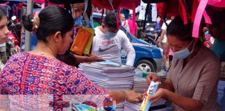 Exitosa feria de artículos escolares en Masaya