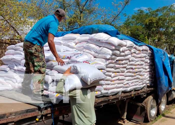 Distribución de la merienda escolar en Juigalpa, Chontales