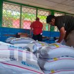 Merienda escolar garantizada para estudiantes de Río San Juan Distribución de merienda escolar en Río San Juan