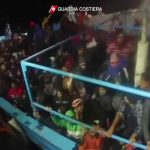 Migrantes murieron de frío al intentar cruzar el mar Mediterráneo Migrantes mueren de frío en mar Mediterráneo