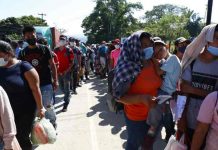 Arrestan a 164 migrantes sin papeles en Chiapas, México Migrantes rumbo hacia Estados Unidos
