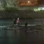 Rescatan de las aguas frías en el Río Bravo a una migrante embarazada Rescatan de las aguas frías en el Río bravo a una migrante embarazada
