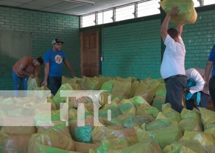 Paquetes escolares listos para distribuirse en Rivas