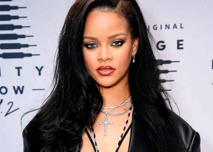 rihanna A lo sensual, Rihanna muestra colección de San Valentín para Savage X Fenty