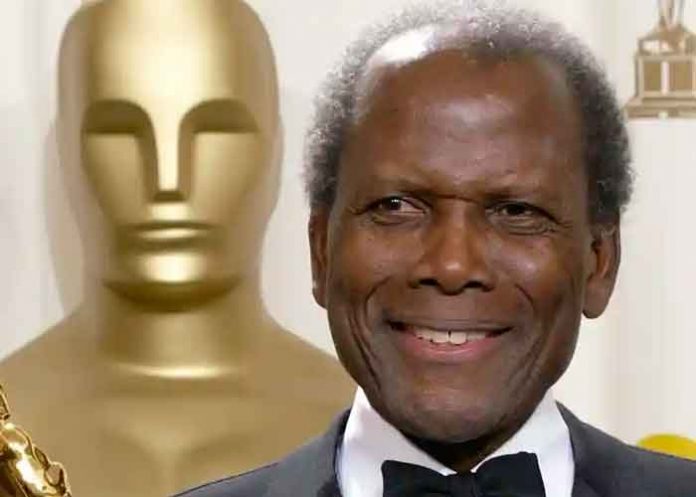 Fallece Sidney Poitier, primer actor afroestadounidense en ganar un Óscar