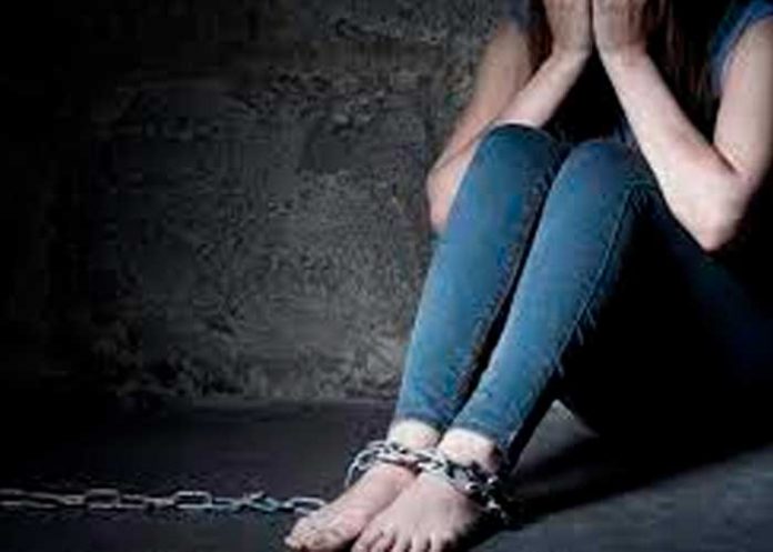 Cae banda en España por explotar a mujeres de Honduras y Paraguay