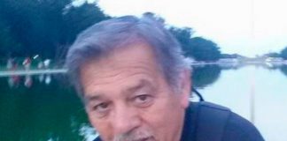 ¡Amor a su profesión! Profesor pasa sus últimas horas de vida calificando exámenes