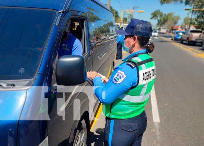 Inspección de transporte escolar en Nicaragua