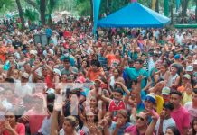Ambiente de fiesta en el centro turístico El Trapiche