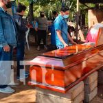 Velan a mujer asesinada por su vecina en Villa El Carmen, Managua Vela de mujer que fue asesinada por su vecina en Villa El Carmen, Managua
