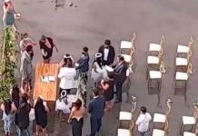 ¡Contra viento y marea!: En medio de tsunami pareja da el ‘sí’ del amor ¡Contra viento y marea! En medio de tsunami pareja da el ‘sí’ del amor