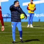 xavi, barcelona, la liga, españa, covid,