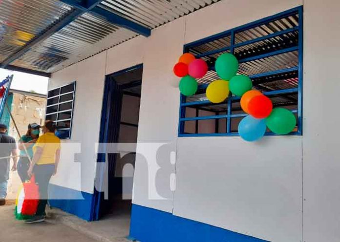 Familia del Barrio La Primavera, Managua cuentan con vivienda digna