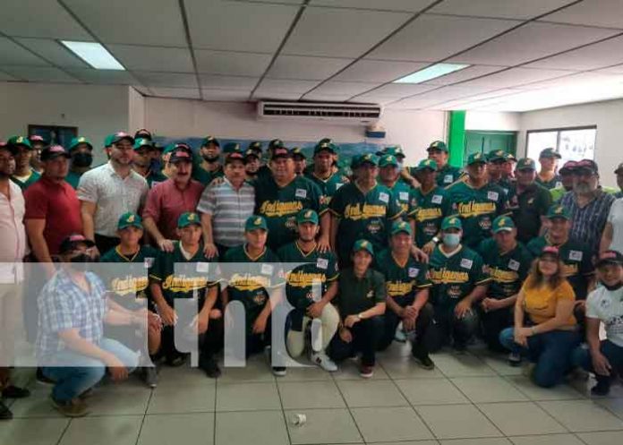 Indígenas de Matagalpa uniformados y listos para el Germán Pomares