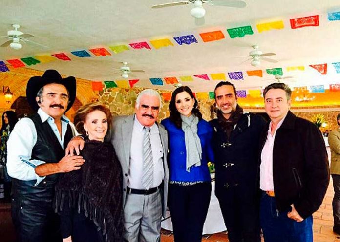 Familia Fernández celebra cumpleaños de 