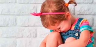 Dejan a una niña de 2 años encerrada en una guardería de Florida