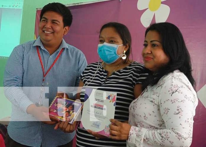 Rivas llenas de mujeres líderes