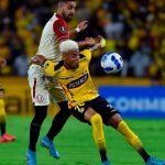 Barcelona gana 2-0 a Universitario en segunda fase de la Libertadores Barcelona gana 2-0 a Universitario en la ida de segunda fase de la Libertadores