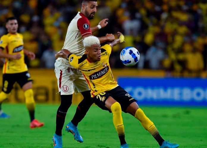 1 Barcelona gana 2-0 a Universitario en la ida de segunda fase de la Libertadores