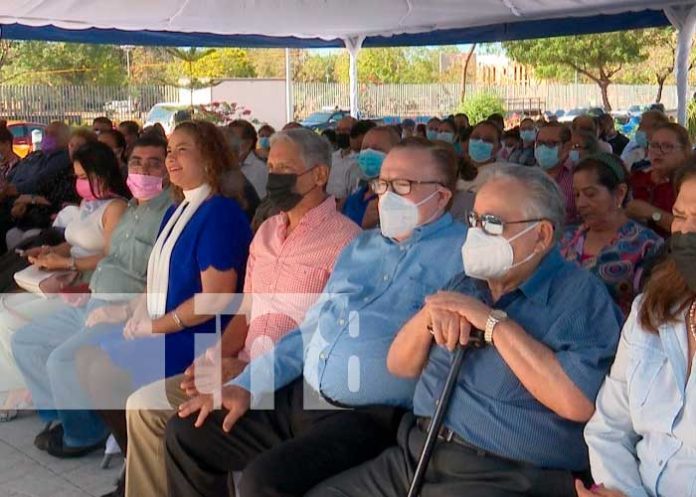 ALMA realiza simposio 