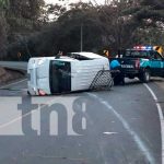 Conductor pierde el control de un microbús y se vuelca Chontales Conductor pierde el control de un microbús y se vuelca Chontales
