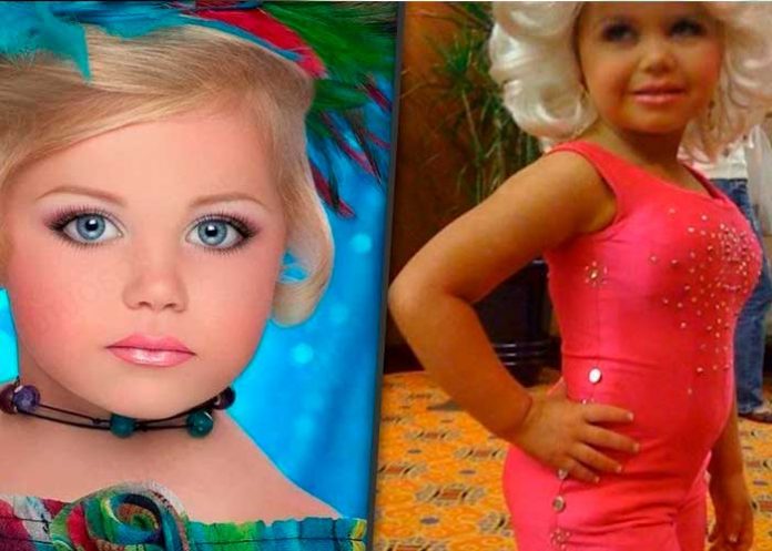 El aumento de busto de una niña para ganar concurso de belleza