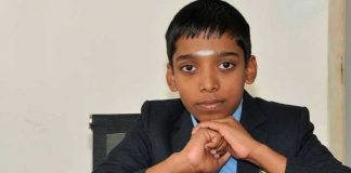 Un joven de la India derrota al número del ajedrez en el mundo