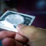 Fundación de Argentina proponen acciones para prevenir contagios sexuales la disponibilidad de condones gratuitos y la adopción de los mismos por parte de las personasfaciliten la disponibilidad de condones gratuitos y la adopción de los mismos por parte de las personas