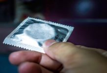 Fundación de Argentina proponen acciones para prevenir contagios sexuales la disponibilidad de condones gratuitos y la adopción de los mismos por parte de las personasfaciliten la disponibilidad de condones gratuitos y la adopción de los mismos por parte de las personas