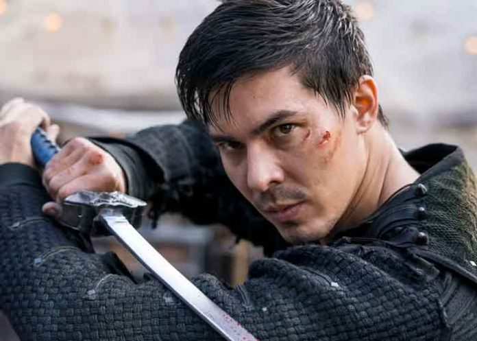 Lewis Tan espera que Mortal Kombat 2 sea más grande y sangrienta.