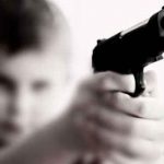 Niño apretó el gatillo por defender a su padre en Estados Unidos Niño apretó el gatillo por defender a su padre en Estados Unidos